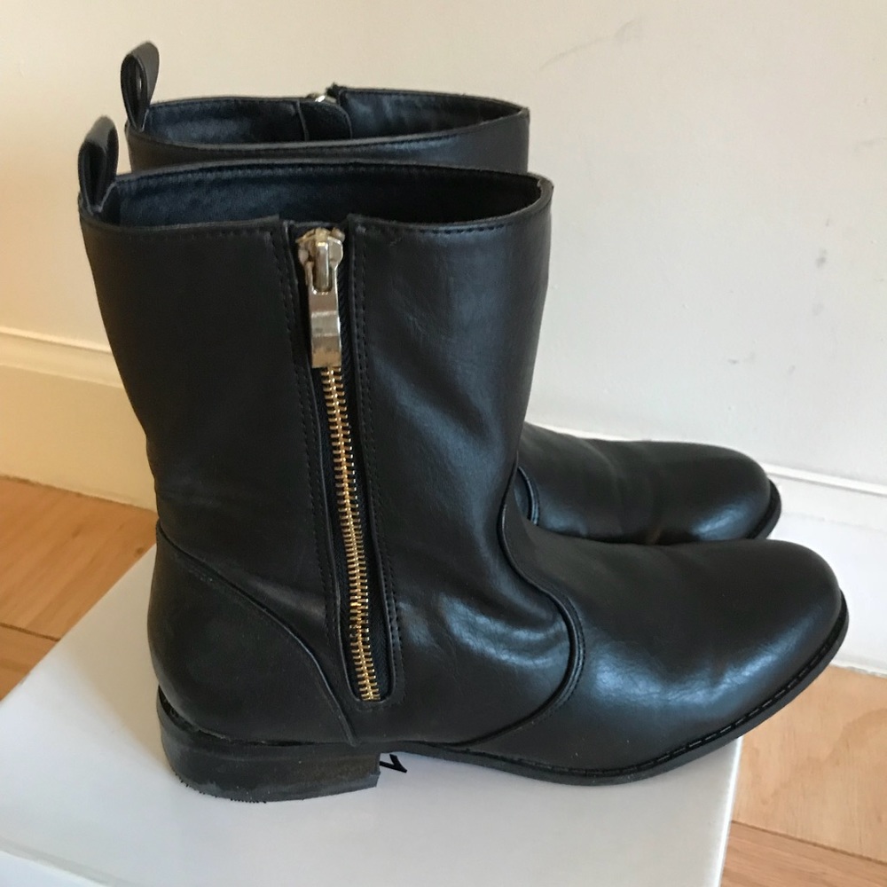 Black Leather Boots